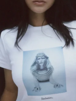Réalisation Par Tees|Tops^Hunky Dory Baby Tee - White