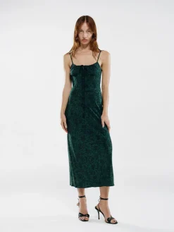Réalisation Par Dresses^The Alba - Dazed Noir DazedNoir