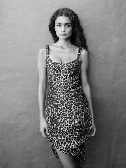 Réalisation Par Dresses^The Gabriella - Leo