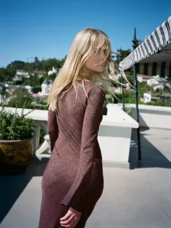 Réalisation Par Dresses^The Gia - Python