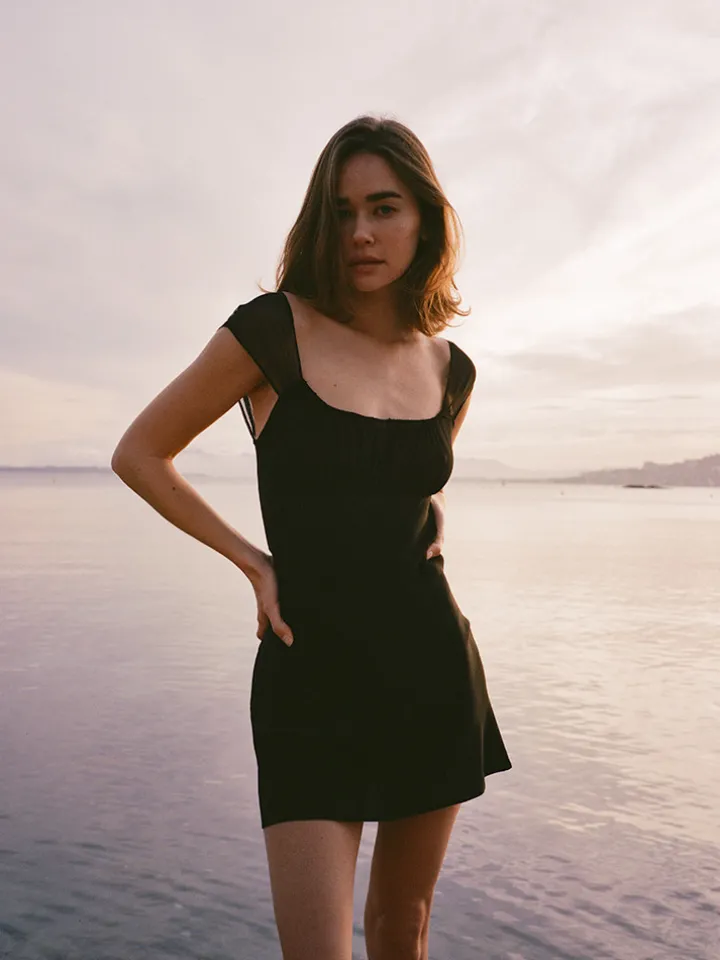 Réalisation Par Dresses^The Léa - Black