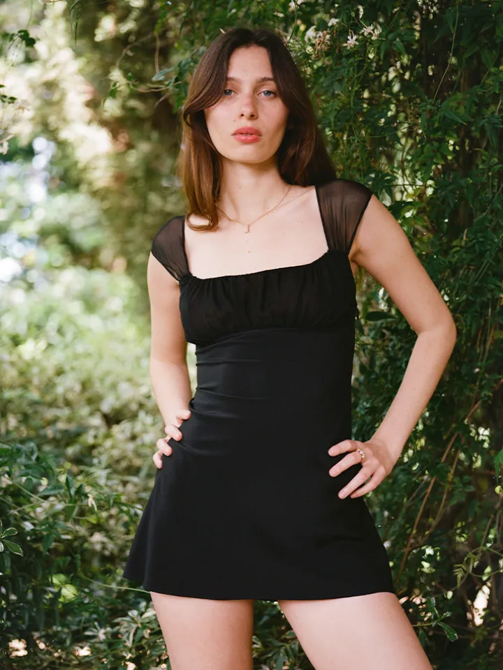 Réalisation Par Dresses^The Léa - Black