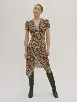 Réalisation Par Dresses^The Monica - Fantasy