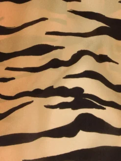 Réalisation Par Dresses^The Vivienne - Tiger