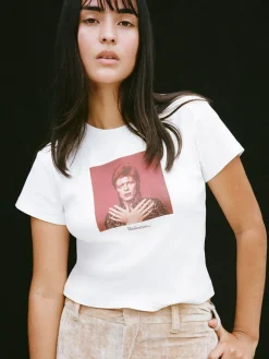 Réalisation Par Tees|Tops^Watch That Man Baby Tee - White