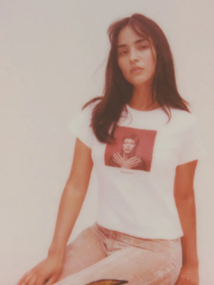 Réalisation Par Tees|Tops^Watch That Man Baby Tee - White
